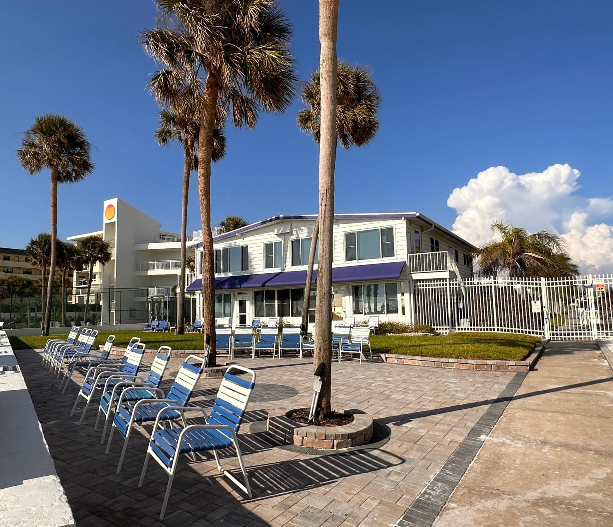 Sea Crest Aparthotel Point O'Rocks ภายนอก รูปภาพ