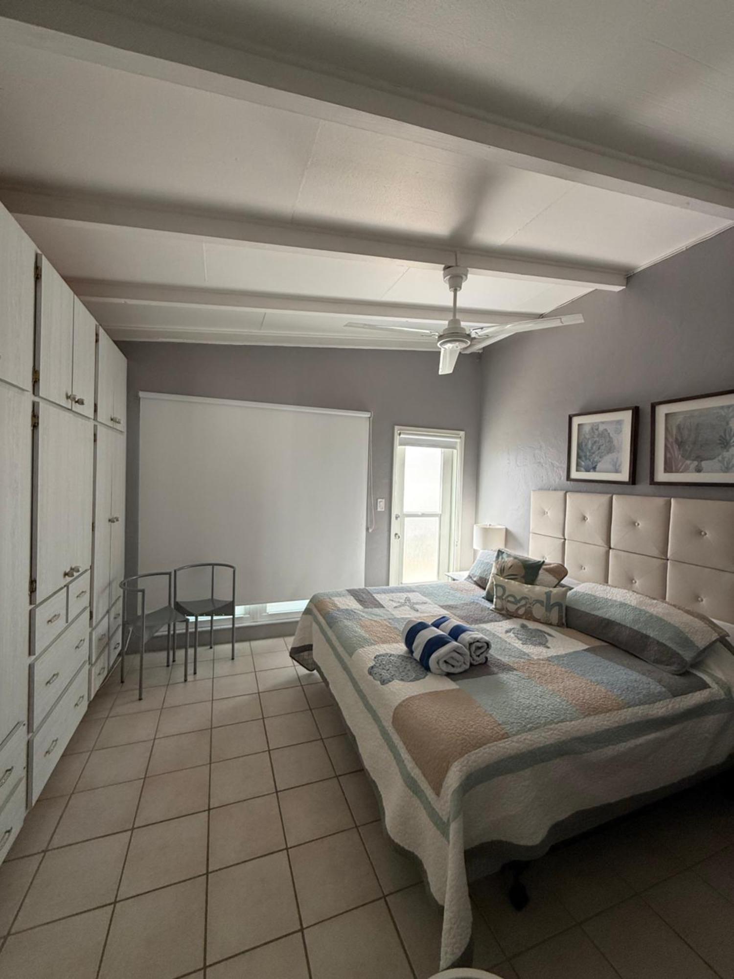 Sea Crest Aparthotel Point O'Rocks ภายนอก รูปภาพ